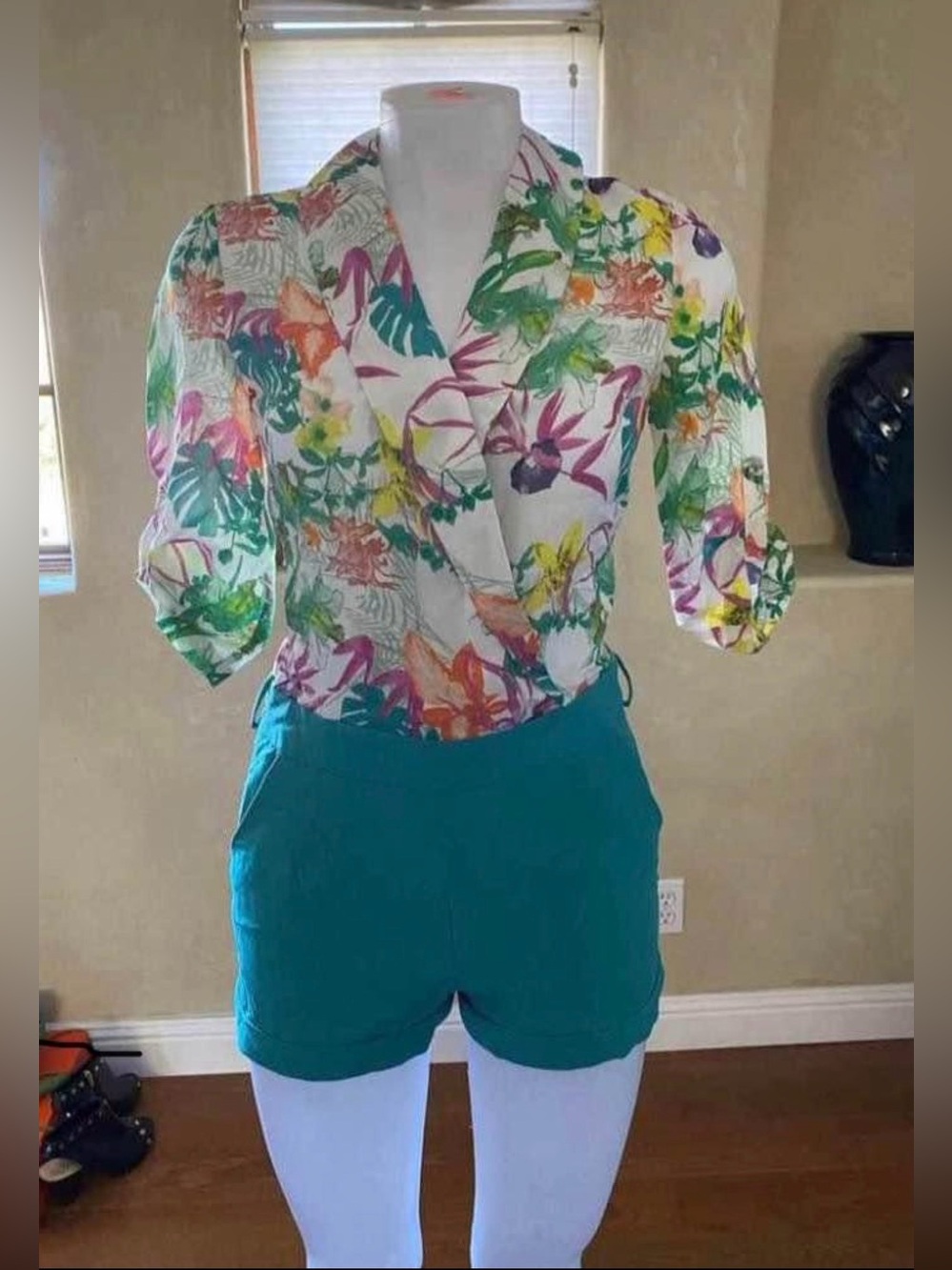 ONLY boutique Havana Nights tropical green shorts jumpsuit romper top sz XS
